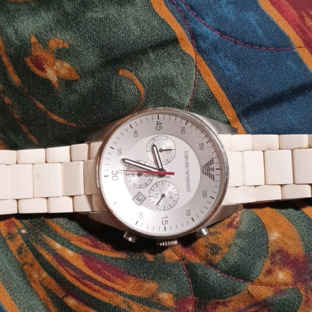 Armani watch - Picture 2 of 3